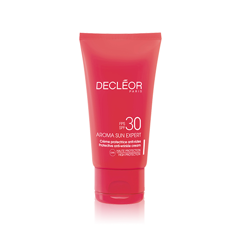 Closeup_fa5657aec095f45f91d77d2376f253a2335fee10_aroma_sunexpert_spf30